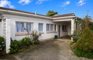 2/67A Woolfield Road, Papatoetoe