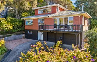 34 Rauhuia Crescent, Parau