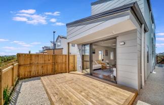 21 John Gray Street, Papakura