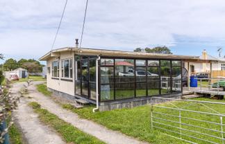 50 River Road, Masterton