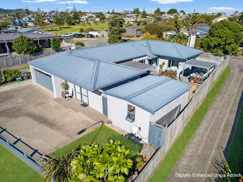 11 Fishermans Drive, Coastlands