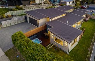 48 Endeavour Drive, Whitby