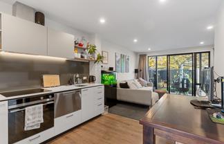 9/30 Frederick Street, Waltham