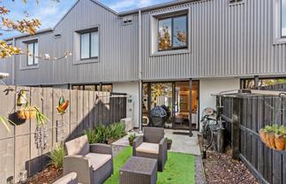 9/30 Frederick Street, Waltham