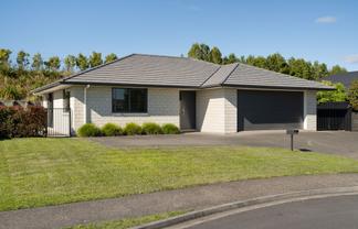 25 Blacklock Road, Pyes Pa