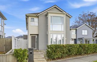 4 Fuselage Lane, Takanini