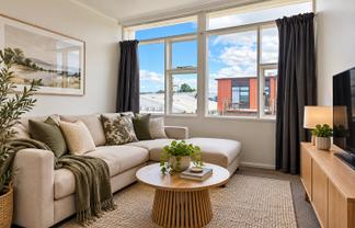 2/1 Church Street, Masterton