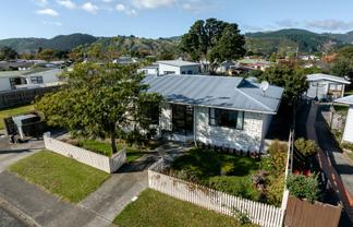 34 Makarini Street, Paraparaumu