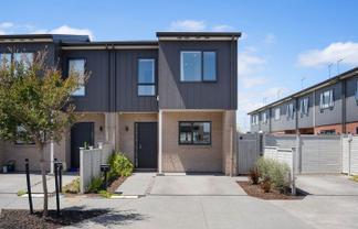 4 Orona Place, Conifer Grove