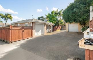 42 Alfriston Road, Manurewa