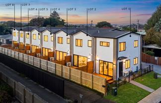 8/50 Jillian Drive, Ranui