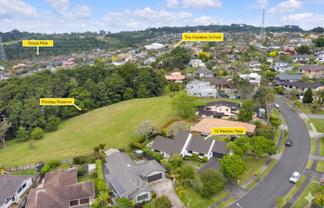 16 Peretao Rise, The Gardens