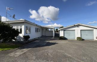 17 Howard Road, Taradale