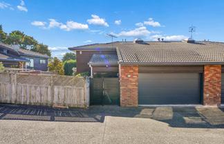 4/32A Tawera Road, Greenlane