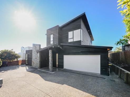 80 Medallion Drive, Oteha
