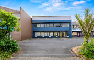 PRIME TRADE RETAIL WAREHOUSE / SHOWROOM
