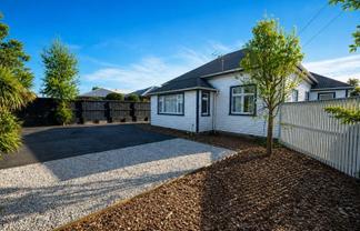 290 Lake Terrace Rd, Shirley