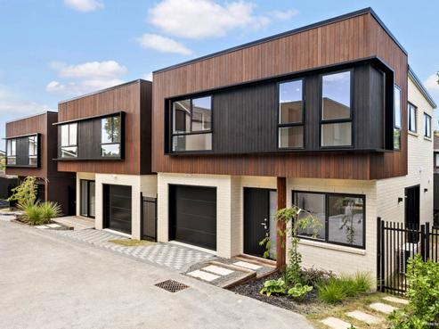 11D Rene Place, Sunnyhills