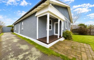 102 Middle Road, Allenton