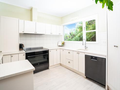 60 Hatton Street, Karori