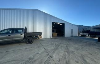 Modern Onekawa Warehouse