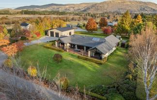 6 Sandys Lane, Wanaka