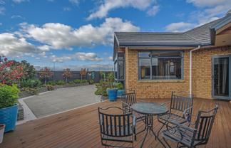 8 Crabapple Close, Milson