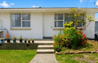 2/448 Armagh Street, Linwood