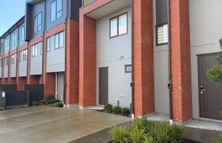 11 Waipuhinui Way, Wiri