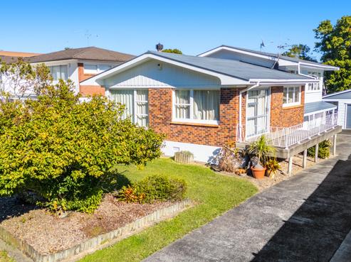 75 Lawrence Crescent, Hillpark