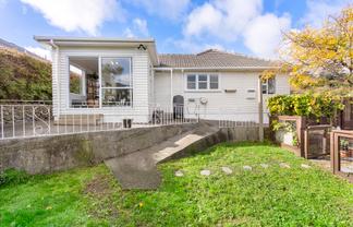 21 Cecil Road, Tawa
