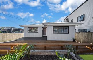 8 View Road, Mangere