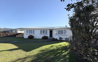 21 Freyberg Street, Levin