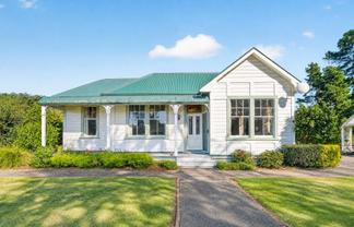 52 Longwood East Road, Featherston