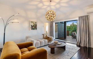 2/10 St Georges Bay Road, Parnell