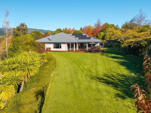 89 Totara View Road, Wakefield