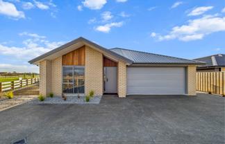 84B Nelson Street, Elgin