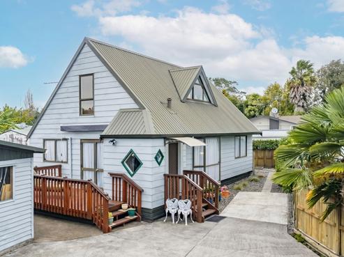 15B Anderson Road, Deanwell