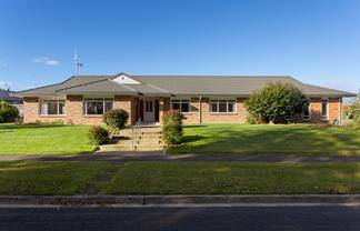 12 Mirbeck Avenue, Cambridge
