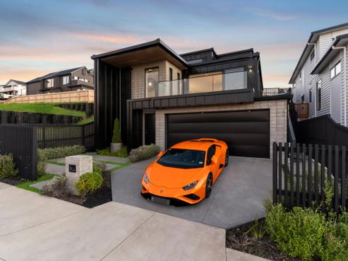 12 Grand Ridge Avenue, Flat Bush