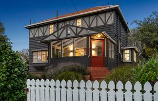 15 Trelissick Crescent, Ngaio