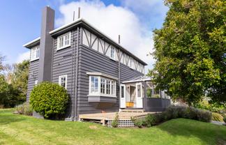 15 Trelissick Crescent, Ngaio