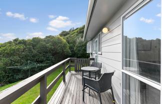 12 Evesham Place, Newlands