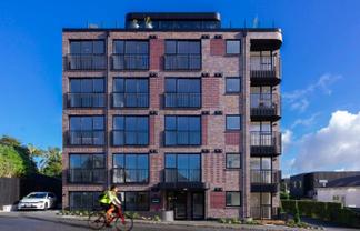 208/2 Finch Street, Morningside