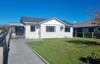 15 Craig , Stratford
