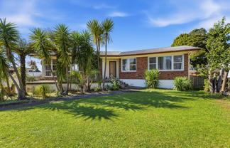 330 Great South Road, Opaheke