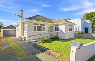 109 Anzac Parade, Whanganui East