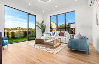 24 Streamview Way, Long Bay