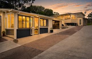 4 Brian Crescent, Stanmore Bay