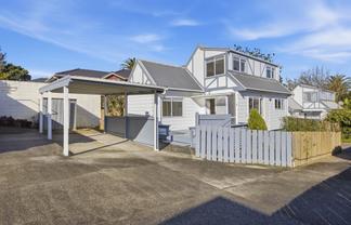2/8 Chalmers Street, Avondale